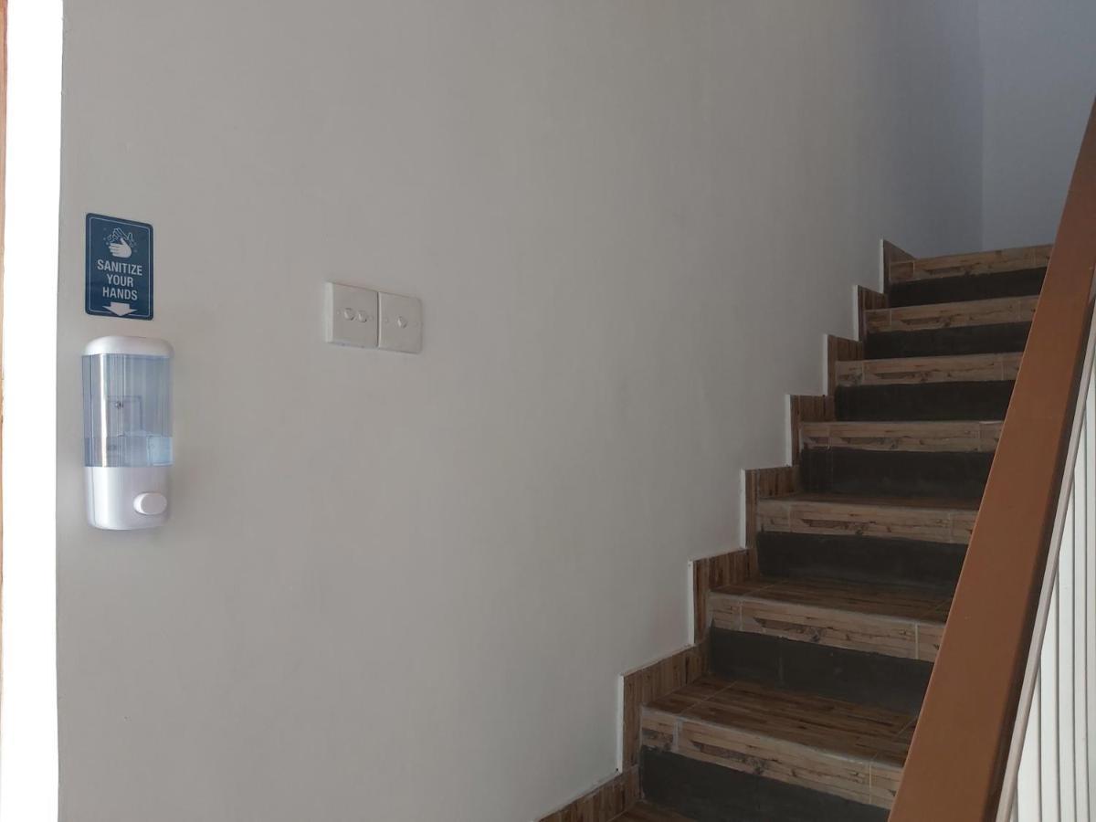 Genta House Hotel Kuta  Ngoại thất bức ảnh
