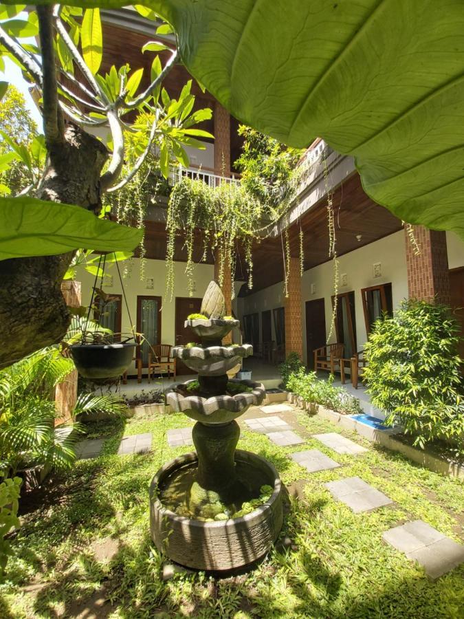 Genta House Hotel Kuta  Ngoại thất bức ảnh