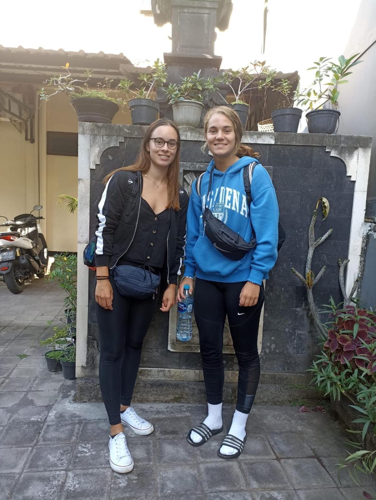 Genta House Hotel Kuta  Ngoại thất bức ảnh