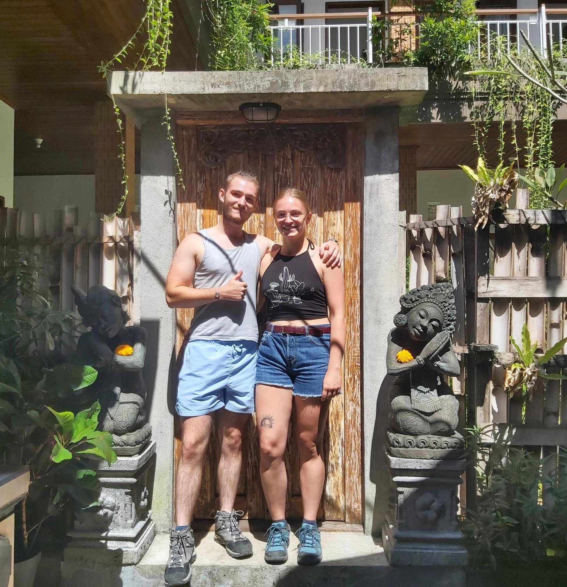 Genta House Hotel Kuta  Ngoại thất bức ảnh